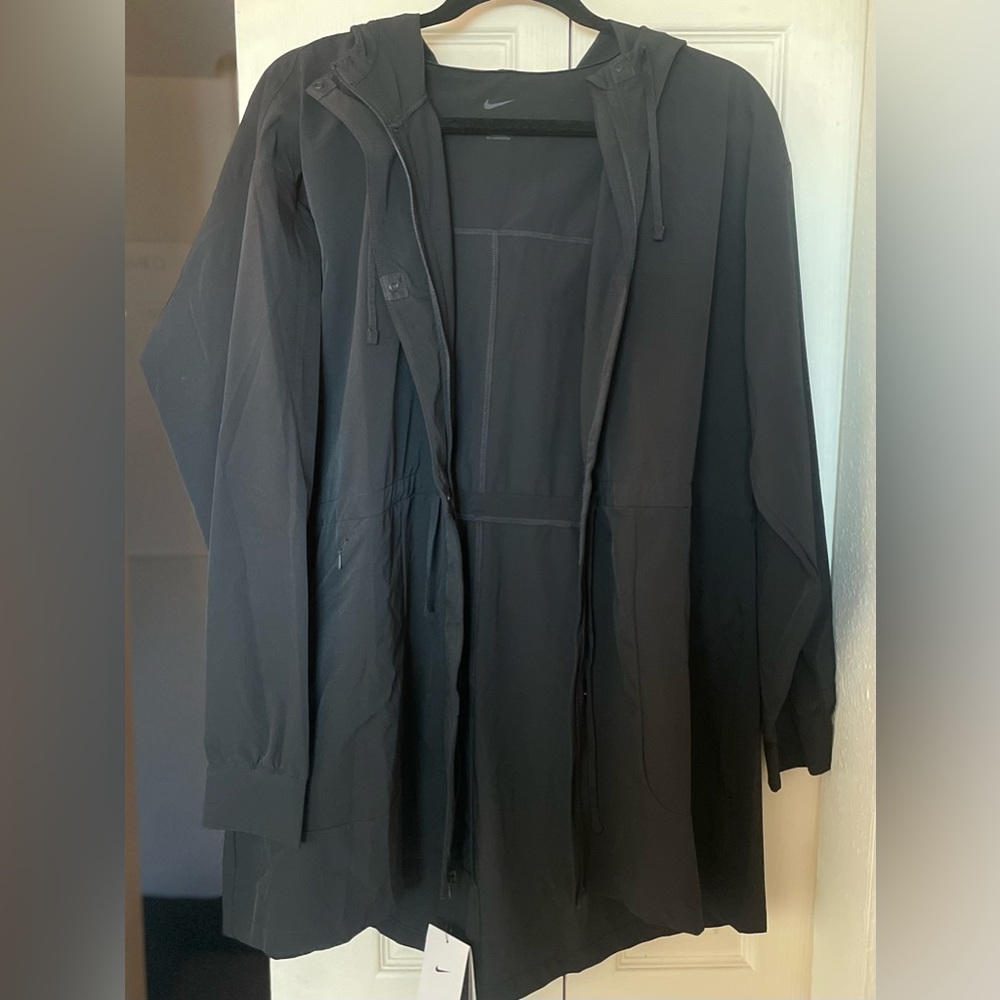 NWT Nike Jacket Dri-FIT Bliss Water Repellent Anorak Jacket for Women